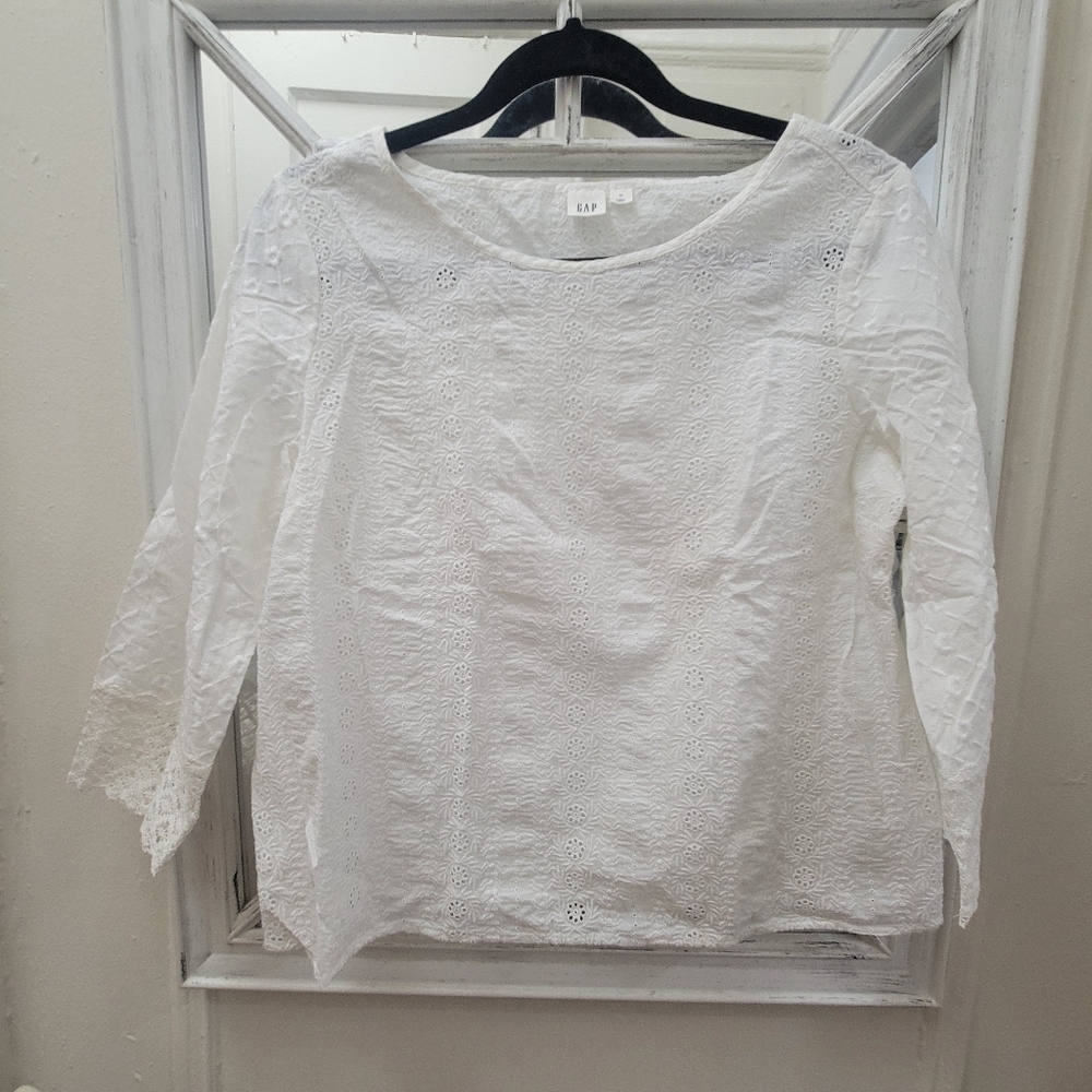 Gap‎ Floral Embroidered Eyelet White Blouse M EUC Cottagecore Preppy Boho